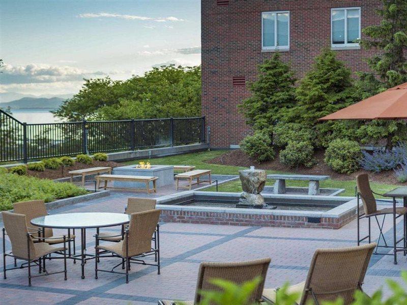 Hotel Courtyard Burlington Harbor Exterior foto
